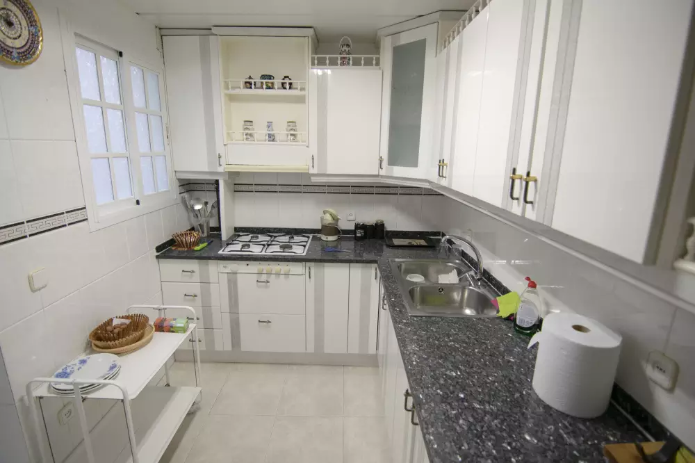 2 habitaciones y Estudio, Ascensor y Balcón